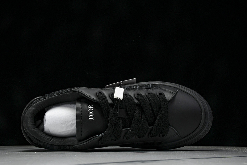 DR B33 Sneaker