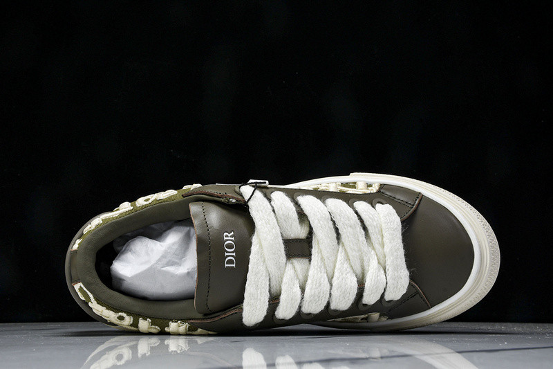 DR B33 Sneaker