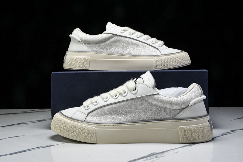 DR B33 Sneaker