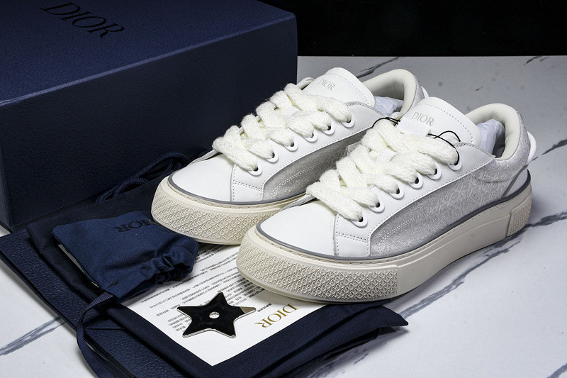 DR B33 Sneaker