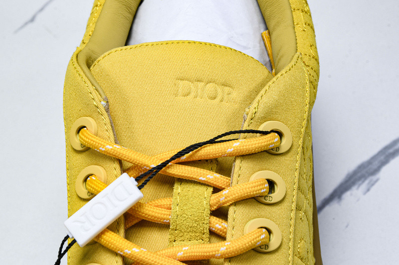 DR B33 Sneaker