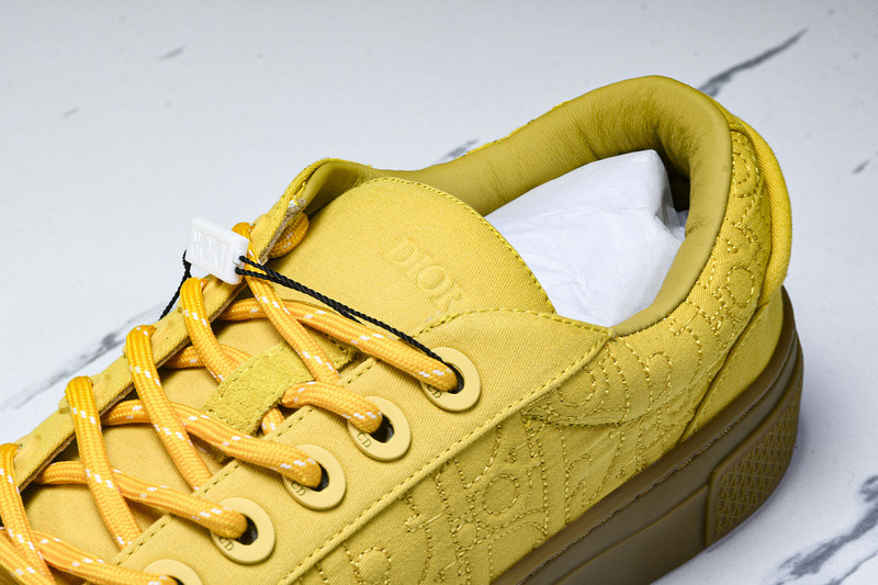 DR B33 Sneaker