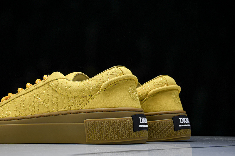 DR B33 Sneaker