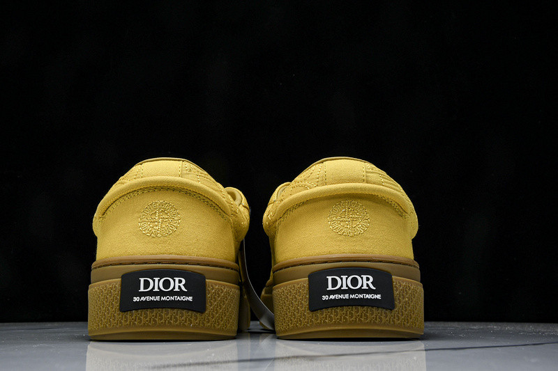DR B33 Sneaker