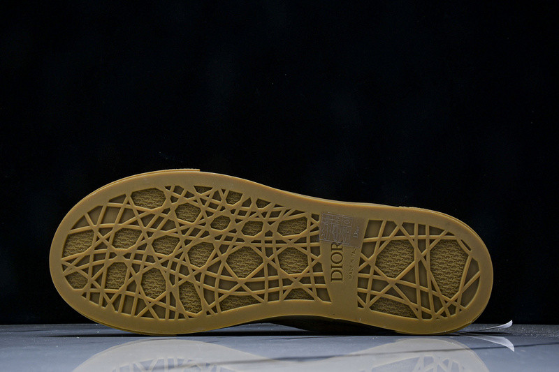 DR B33 Sneaker