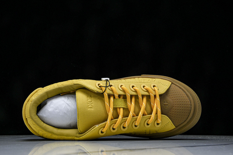 DR B33 Sneaker
