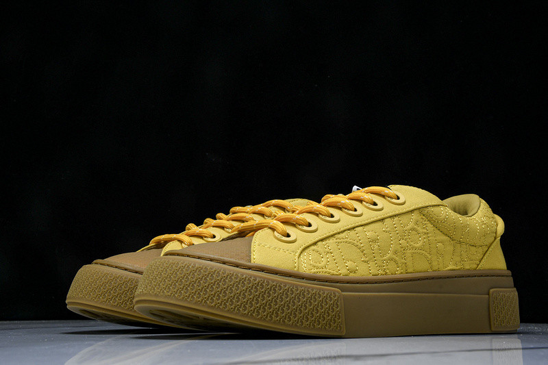 DR B33 Sneaker