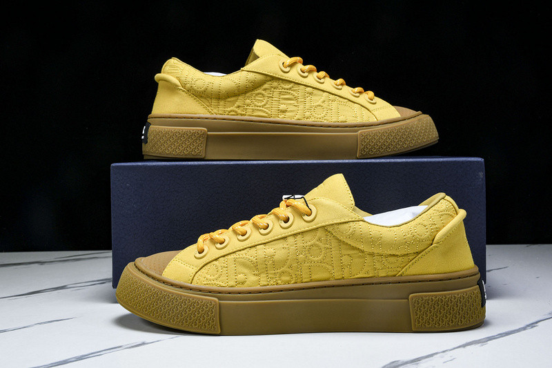DR B33 Sneaker