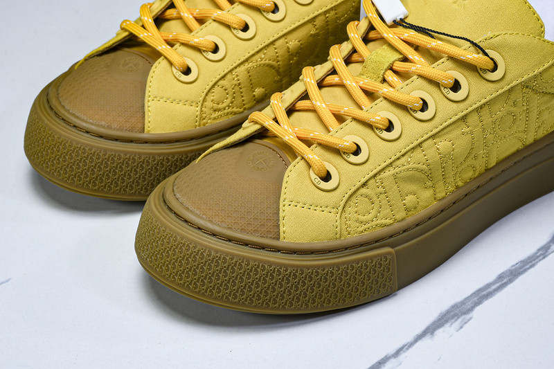 DR B33 Sneaker