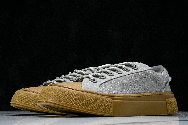 DR B33 Sneaker