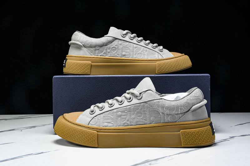 DR B33 Sneaker