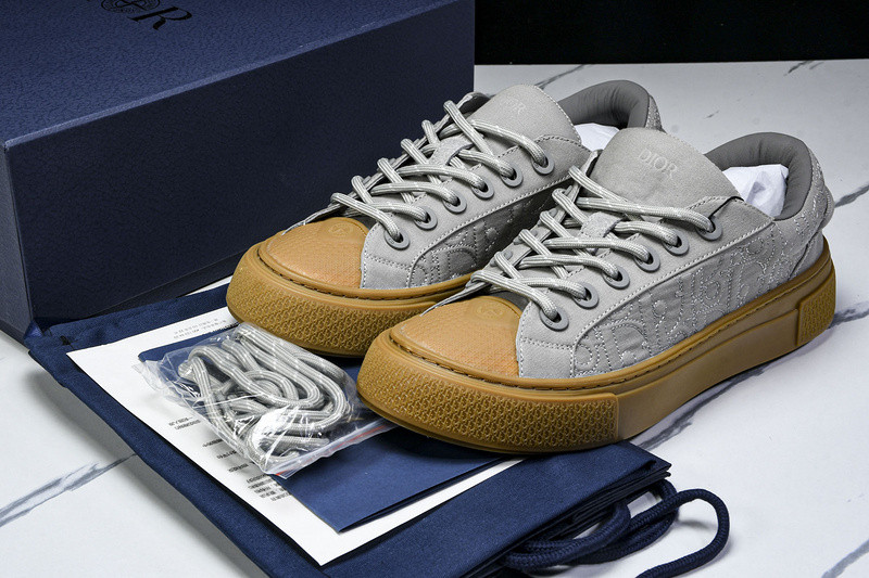 DR B33 Sneaker