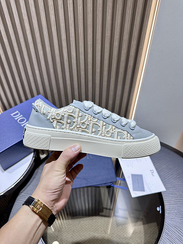 DR B33 Sneaker