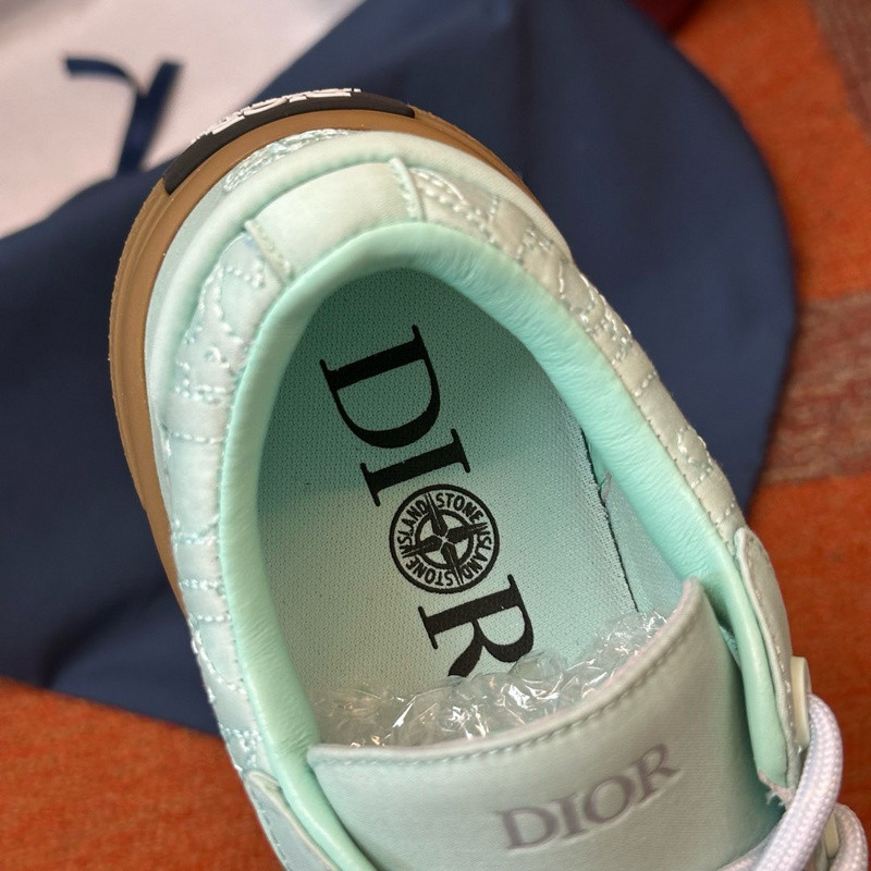 DR B33 Sneaker
