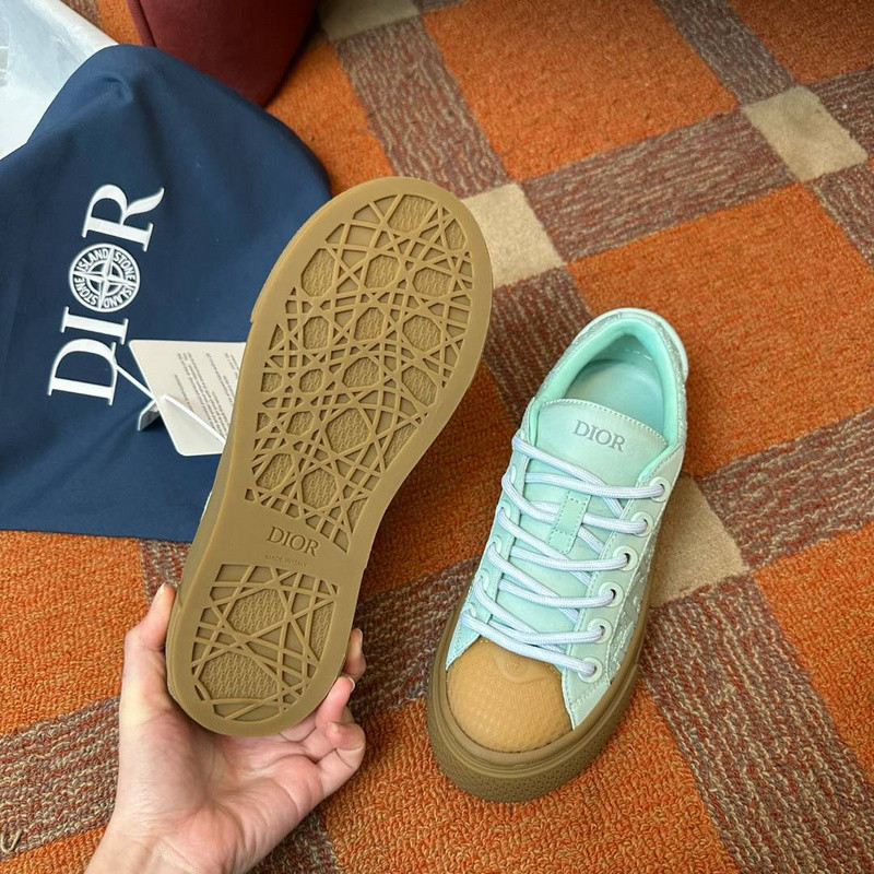 DR B33 Sneaker