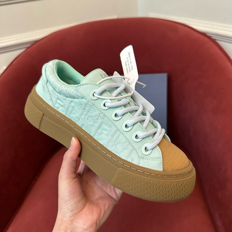 DR B33 Sneaker