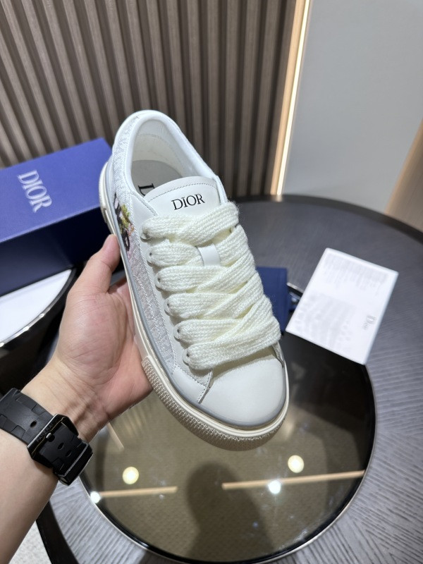 DR B33 Sneaker