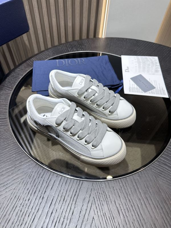 DR B33 Sneaker