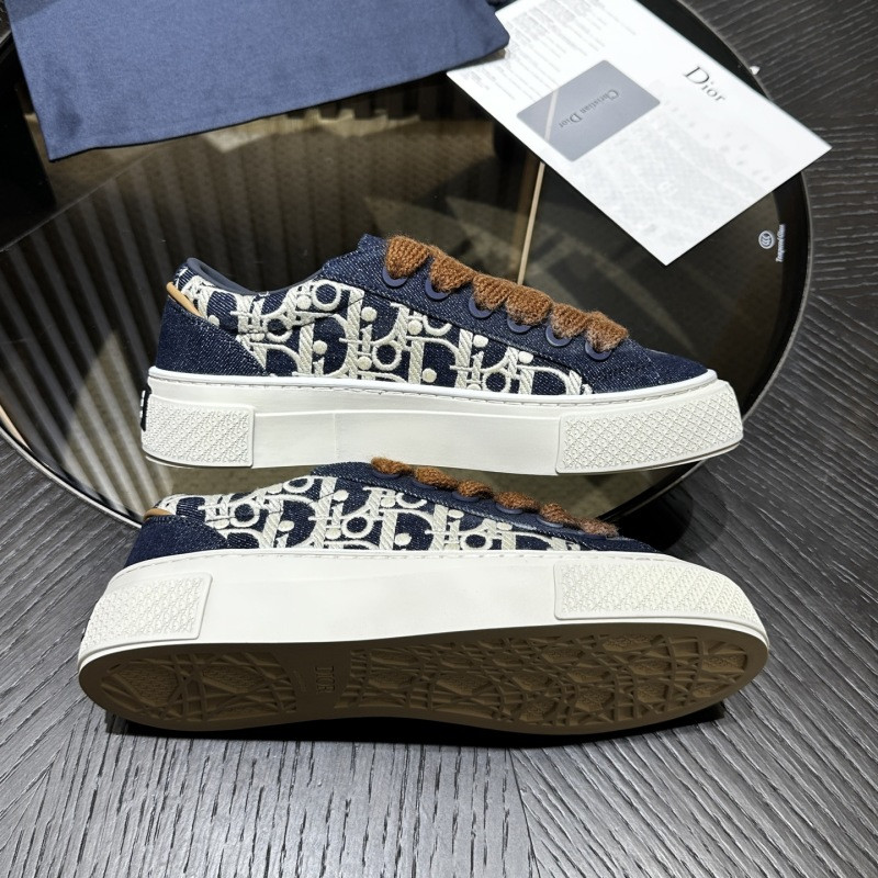 DR B33 Sneaker