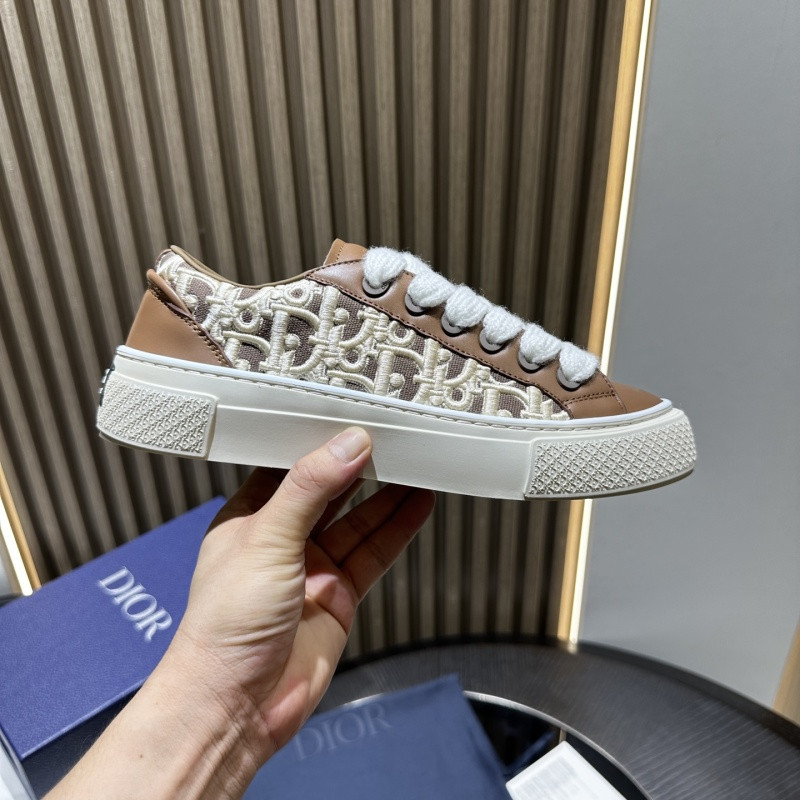 DR B33 Sneaker
