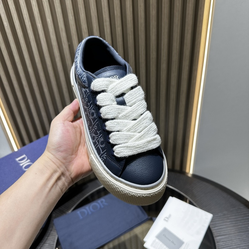 DR B33 Sneaker