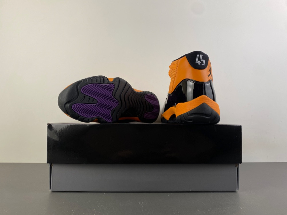 Air Jordan 11 CT8012-700