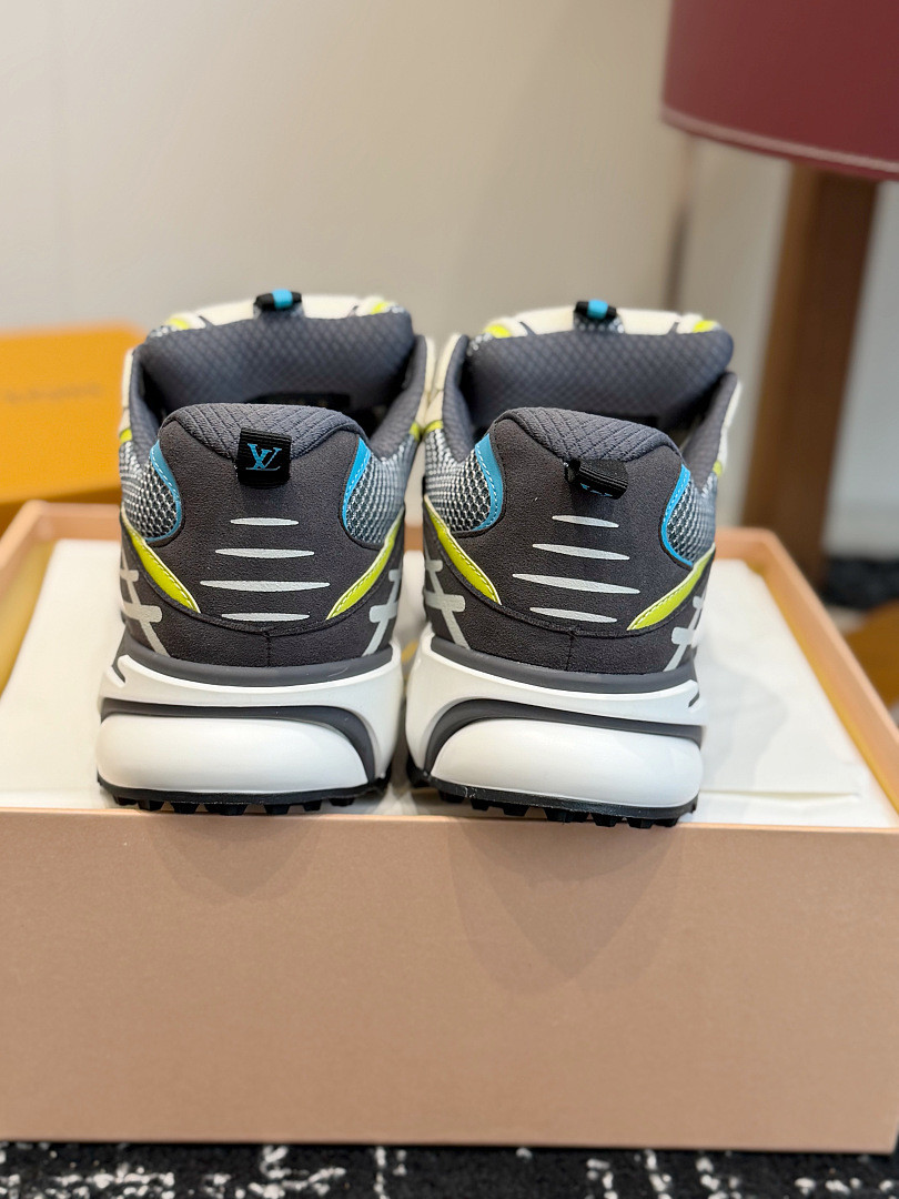 L*V Tatic Runner Sneaker