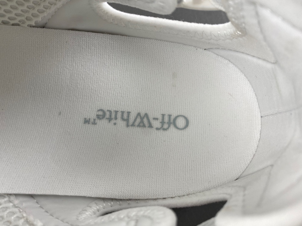OFF-WHITE BE RIGHT BACK