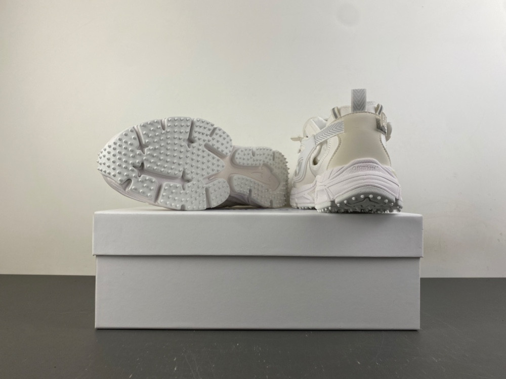 OFF-WHITE BE RIGHT BACK
