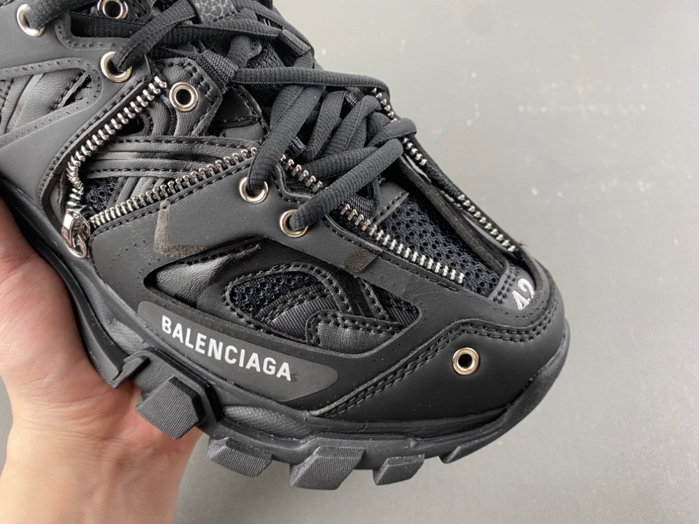 Ba1en*iaga Track W3AD3-2350