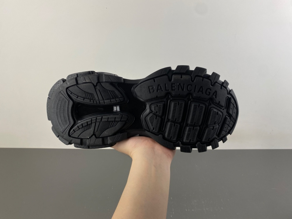 Ba1en*iaga Track W3AD3-2350