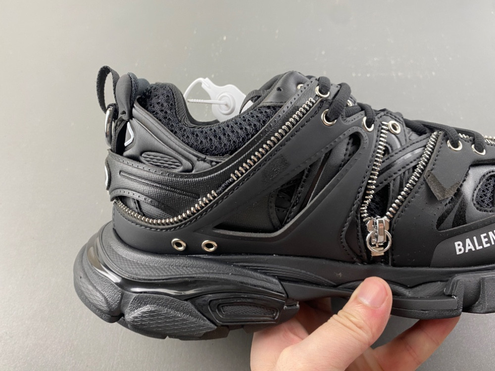 Ba1en*iaga Track W3AD3-2350