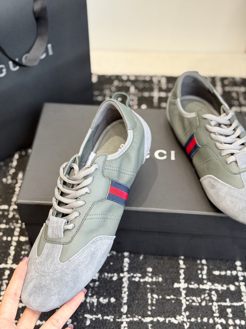 GC Sneakers