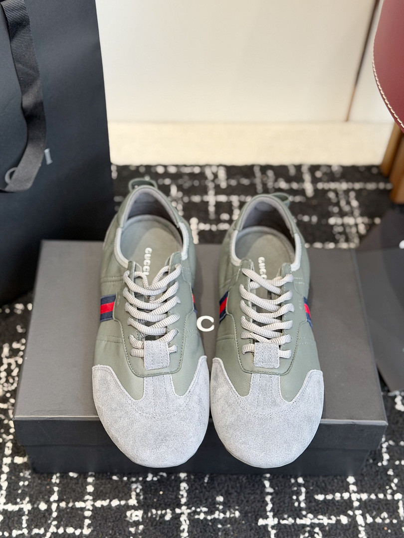 GC Sneakers