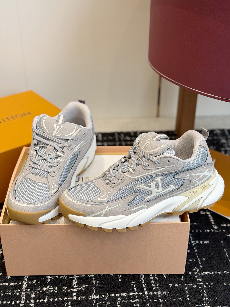 L*V Tatic Runner Sneaker