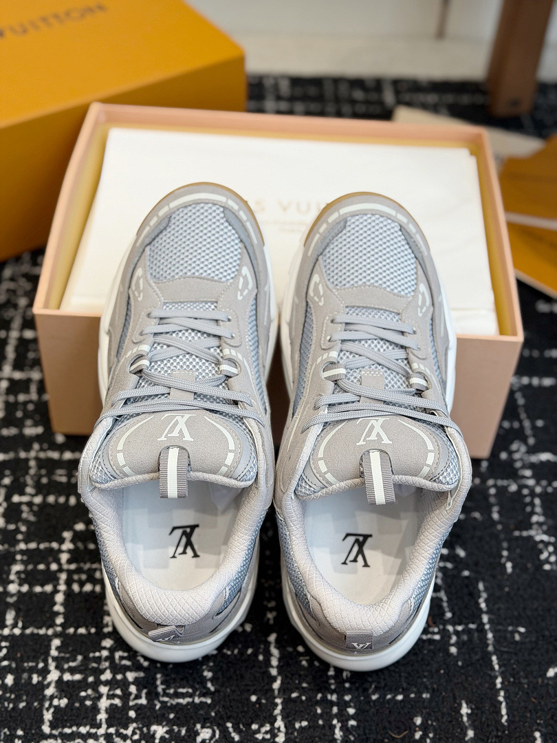 L*V Tatic Runner Sneaker
