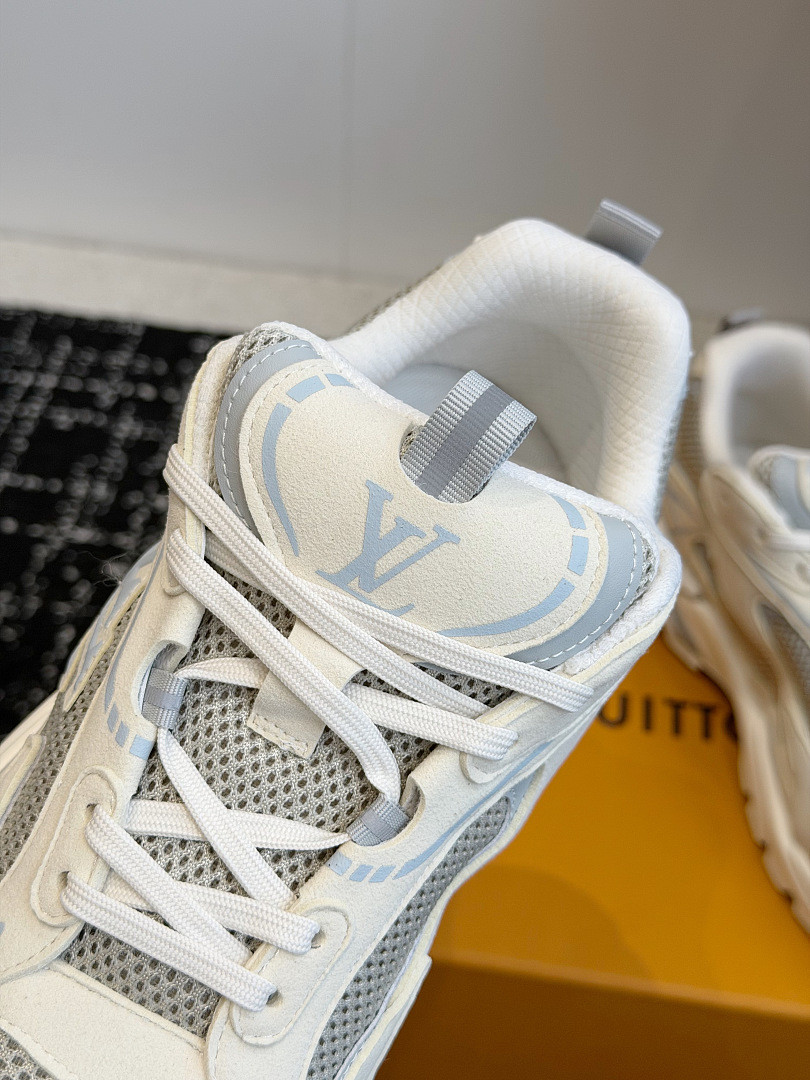 L*V Tatic Runner Sneaker