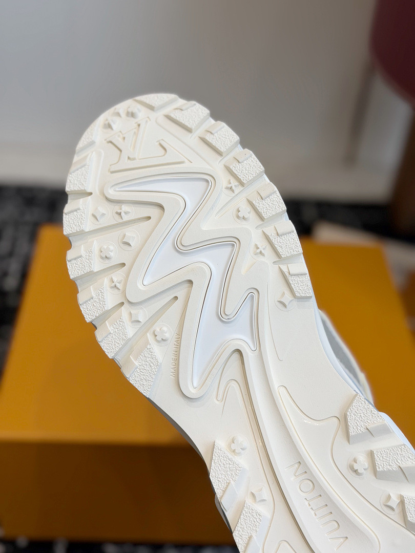L*V Tatic Runner Sneaker