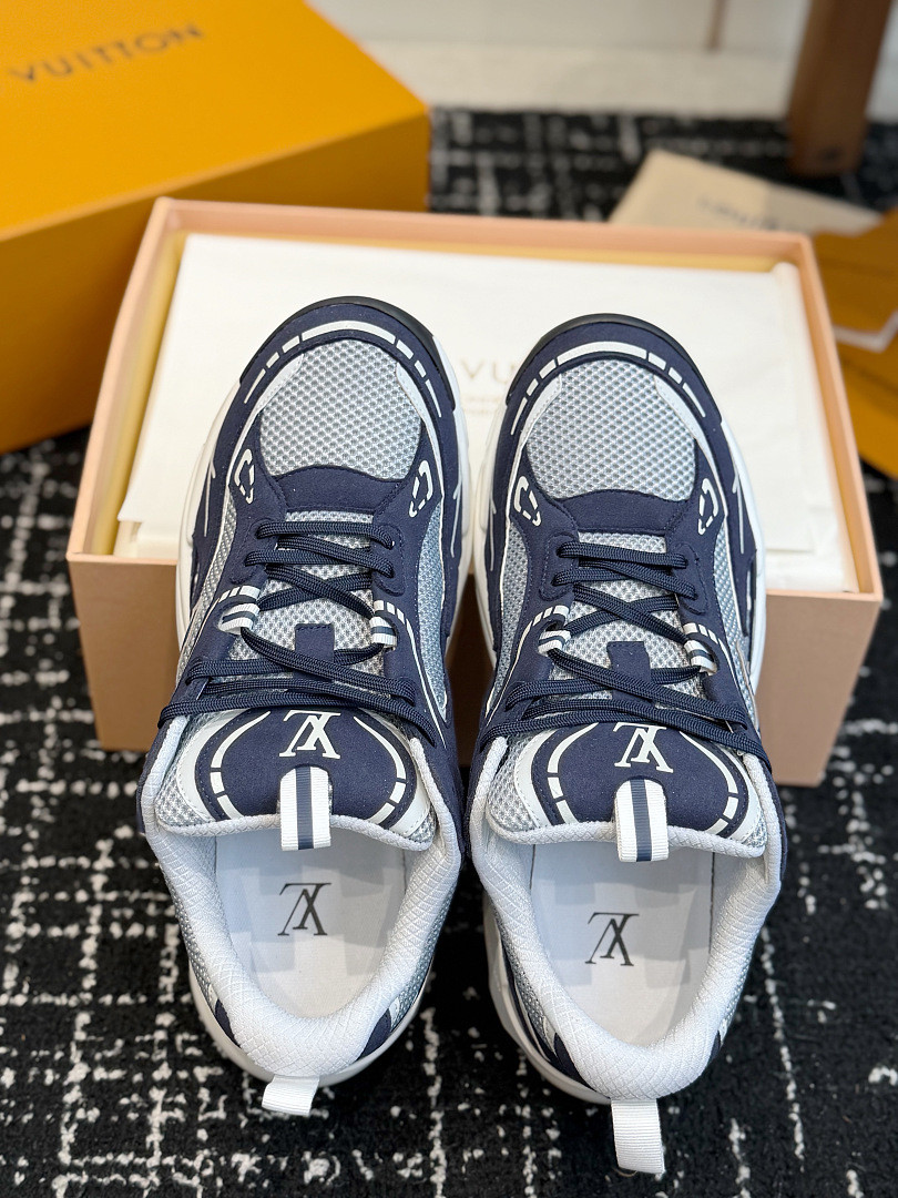 L*V Tatic Runner Sneaker