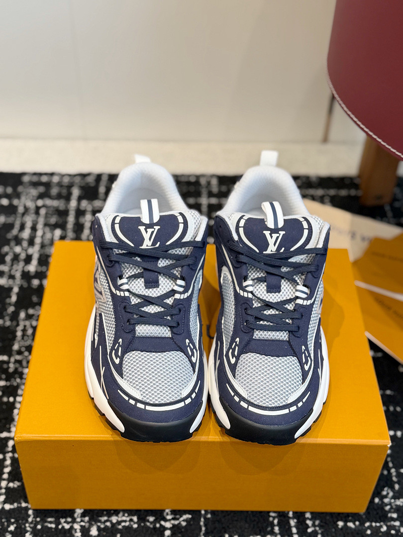 L*V Tatic Runner Sneaker