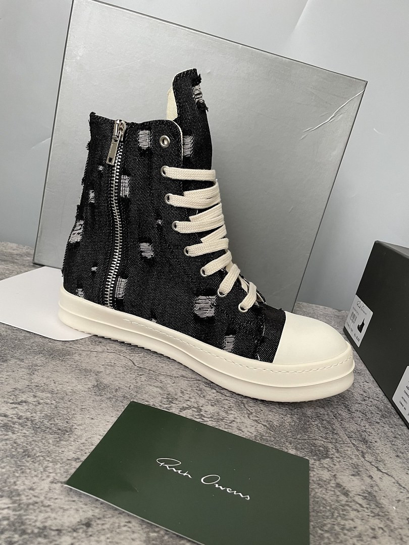 RO Sneakers