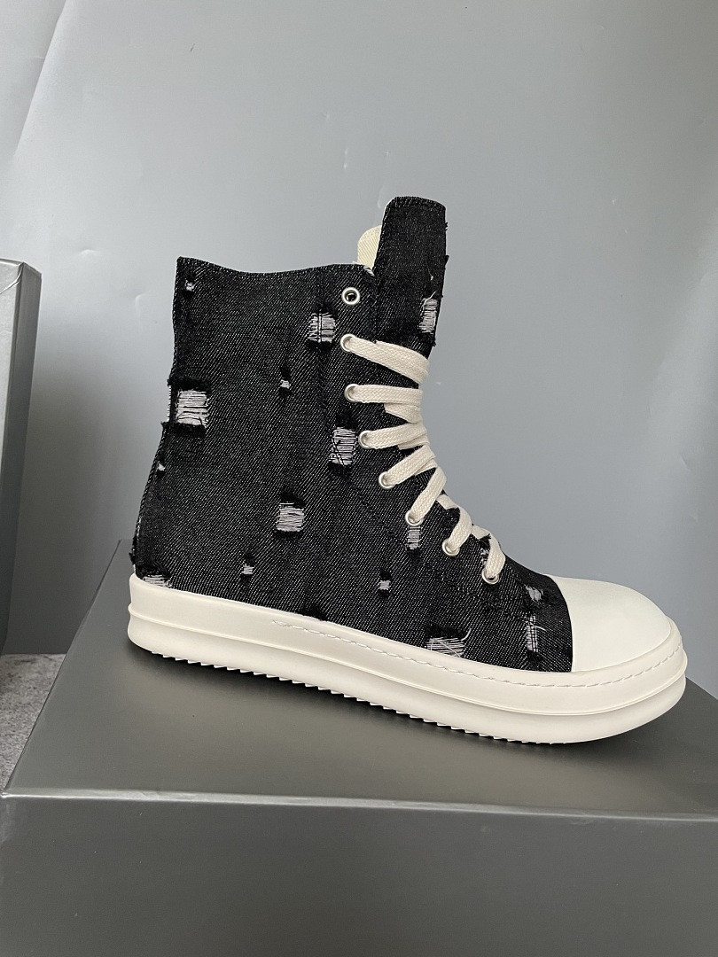 RO Sneakers