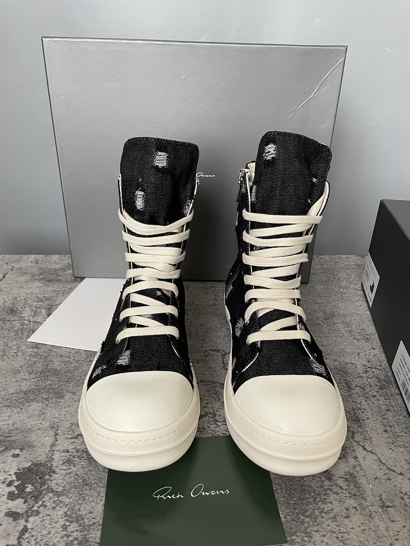 RO Sneakers