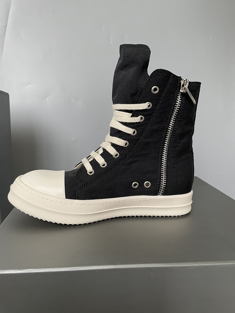 RO Sneakers