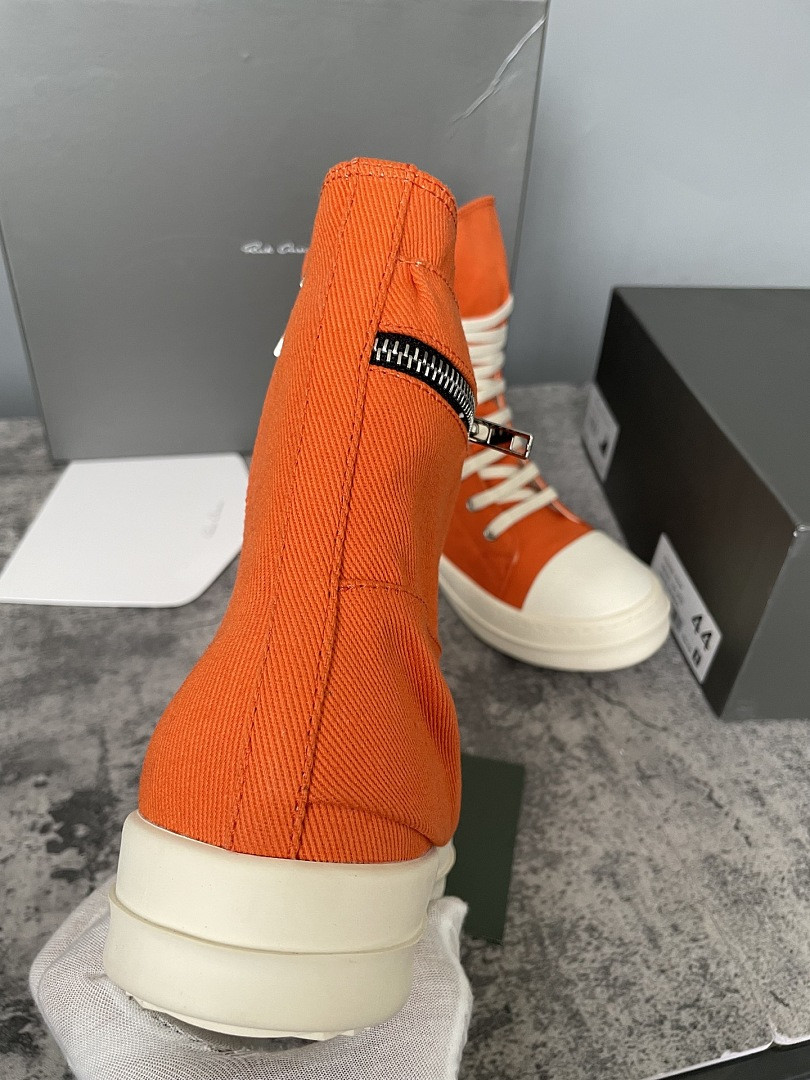 RO Sneakers