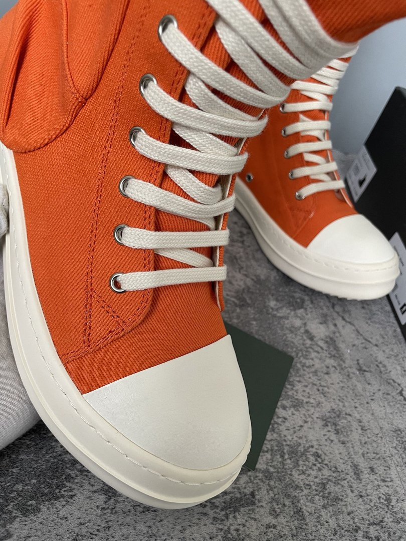 RO Sneakers