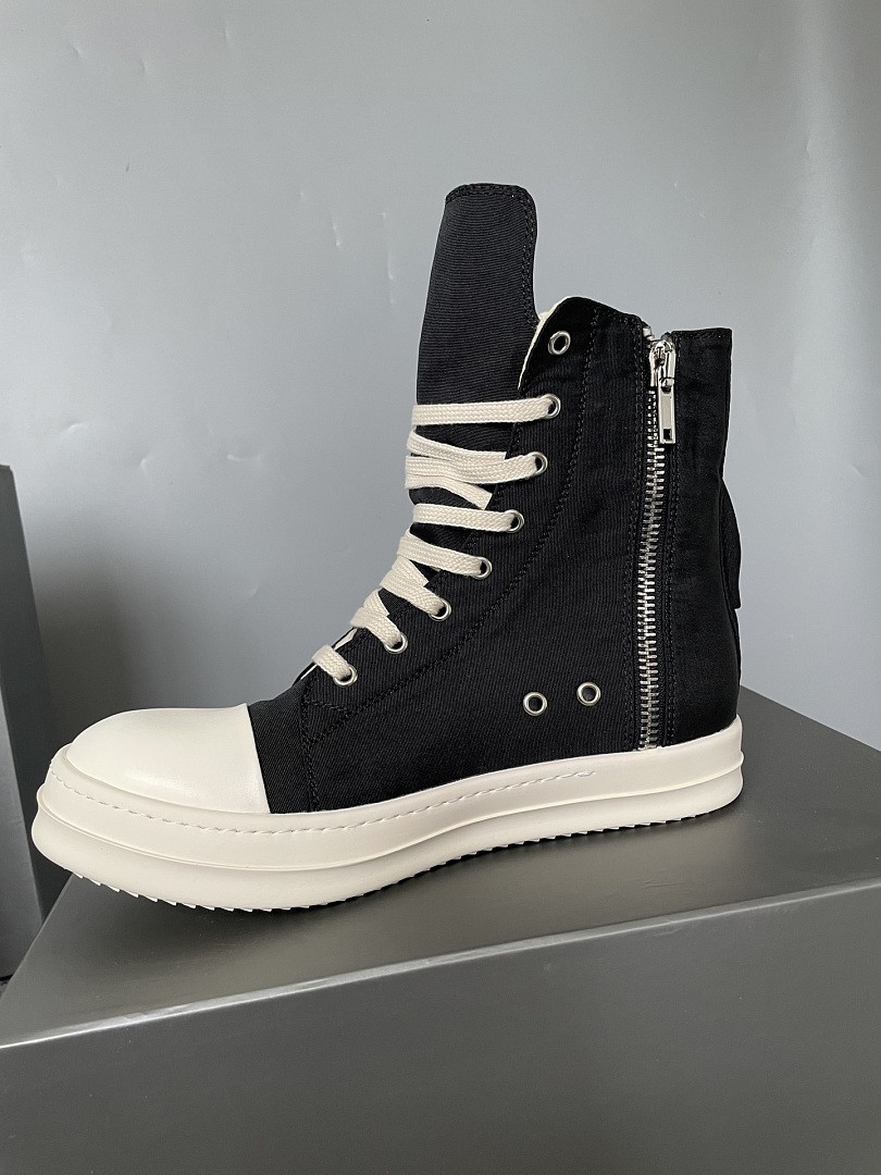 RO Sneakers