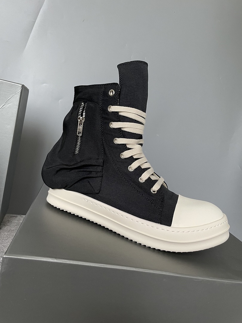RO Sneakers