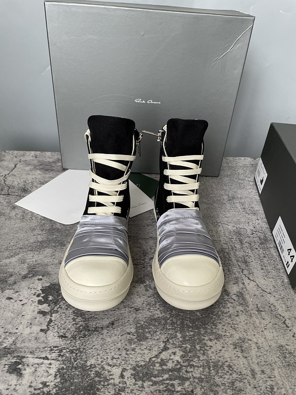 RO Sneakers