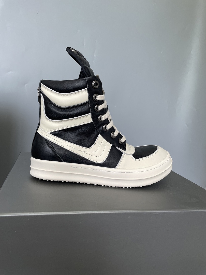 RO Sneakers